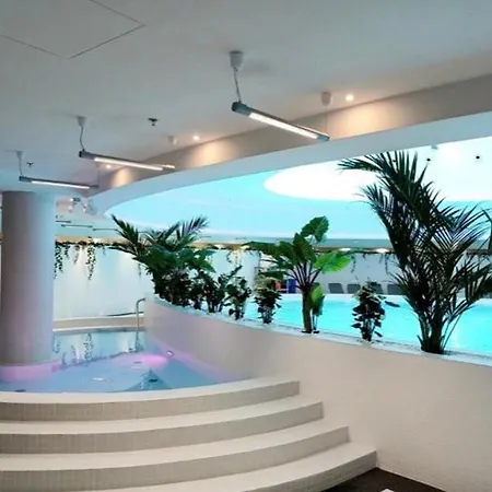 Hanza Tower Silver -20 Sauna & Pool & Jacussi Szczecin